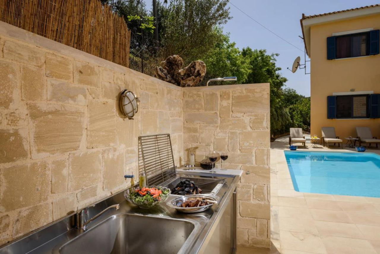 Seaview Villa Sofia ' Top Destination ' Kissamos Exterior photo